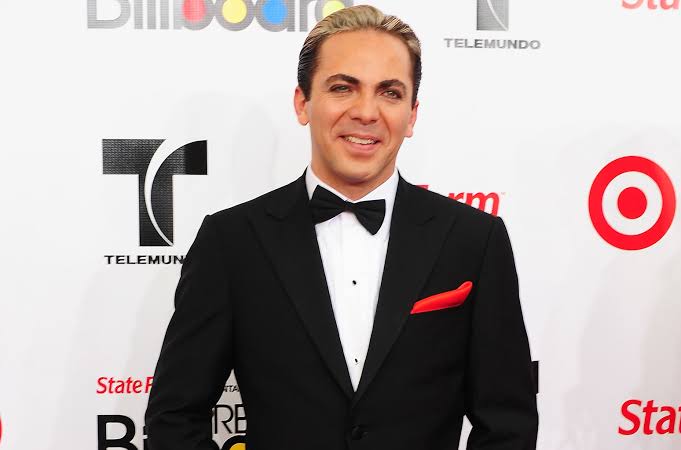 Cristian Castro Celebrates 15-Year Anniversary of 'Azul' at No. 1 |  Billboard