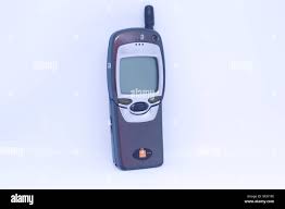 Altes Nokia 7110 Mobiltelefon mit Flip ...