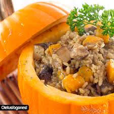 Tritura la calabaza y sazona al gusto y mezcla con el queso parmesano. Risotto De Calabaza Y Boletus Edulis Risotto De Calabaza Recetas De Cocina Calabaza