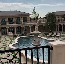 Floyd 'money' mayweather has rarely been shy about enjoying the fruits of his labour. Tongue Wags As Mayweather Flaunts New Incredible 10m Mansion In Las Vegas Blueprint Newspapers Limited