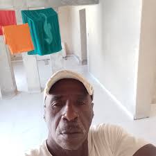 Halle Bailey muestra con orgullo su figura a pocos meses de haberse  convertido en madre por primera vez. 💞 CC: @hallebailey