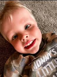 This is a beautiful letter from Fiona Apple explaining to her fans why she  must postpone a concert date. I am impressed at the way she was instantly  able to make the