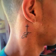resultado de imagem para tatuagem cruz no pescoco masculina tatuagem no pescoco tatuagem no pescoco masculino tatuagem cruz no pescoco