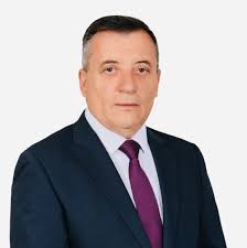 Sonte, me Kryetarin e Klinës, prof. Zenun Elezaj, drejtorët dhe  asambleistët, njëherësh edhe me kandidatët për deputetë nga kjo komunë, u  mblodhëm në një takim të ngrohtë, frymëzues dhe mobilizues. Klina ka