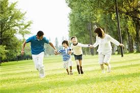 Gia đình là một phần của xã hội, là nơi duy trì nòi giống, đồng thời còn là môi trường. Ngay Gia Ä'inh Viá»‡t Nam 28 6 Gia Ä'inh Viá»‡t Ä'á»'i Máº·t Vá»›i Nguy CÆ¡ Ä'á»• Vá»¡