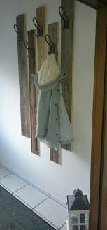 Diy Garderobe Aus Rustikalem Holz Bretter Mit Haken Landhaus Garderobe Shabby Flur Hjalmaren Doppelhaken Garderobe Holz Garderobe Diy Diy Kleiderschrank