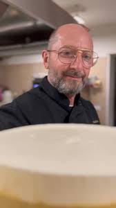 🍰Torta Dani 🍰. Ecco qui come viene realizzata una delle torte più  richieste nel nostro agriturismo #agriturismo #tortaalcioccolato