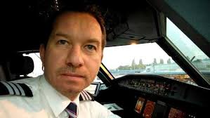 Astazi am fost la probele medicale pentru scoala de zbor. A RenunÅ£at La MuzicÄƒ Si La PoliticÄƒ Si S A FÄƒcut Pilot La Wizz Air