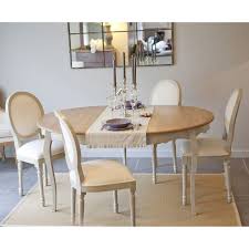 Les meubles en teck peuvent rester à l'extérieur sans aucun traitement particulier. Ensemble Table 4 Chaises Compose De 1 Table Ronde Avec Allonge 120 160 Cm Pauline 4 Cha Salle A Manger Table Ronde Table Salle A Manger Mobilier De Salon