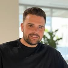 How to Raise Money by Listening: A Greenlighter's Secret