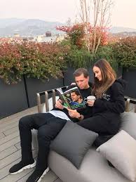 She is the exquisite wife of polish soccer player wojciech szczesny, the goalkeeper for poland national team and italian soccer team wojciech szczesny and marina dated for a couple of years before getting married in may 2016. Wojciech Szczesny Marina I Ja Juz Dostalismy Swoja Kopie Ksiazki Szczesny Chlopak Ktory Odwazyl Sie Byc Bramkarzem Zapraszam Wszystkich Do Zakupow W Sklepach Empik Http Www Empik Com Szczesny Chlopak Ktory Odwazyl Sie Byc Bramkarzem Zoltowska
