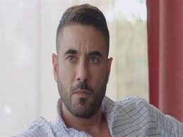 يستعد الفنانان أحمد عز وكريم عبد العزيز لاستئناف تصوير مشاهدهما في أول فيلم سينمائي يجمع بينهما كيرة والجن، بعد فترة من التوقف. Ù‚Ø±Ø§Ø± Ø¬Ø¯ÙŠØ¯ Ù…Ù† Ø§Ù„Ù…Ø­ÙƒÙ…Ø© Ø¨Ø´Ø£Ù† Ø®Ù†Ø§Ù‚Ø© Ø£Ø­Ù…Ø¯ Ø¹Ø² ÙˆØ´Ù‚ÙŠÙ‚Ø© Ø²ÙŠÙ†Ø© Ù…ØµØ±Ø§ÙˆÙ‰