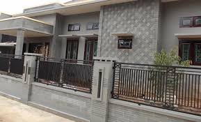 Selain itu, pagar besi minimalis ini juga membutuhkan biaya yang relatif mahal karena lebih sulit dikerjakan. 51 Model Pagar Besi Minimalis Modern Paling Gagah Dan Mewah Terbaru Calonarsitek Com