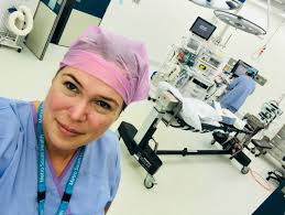 It is an honour to introduce our International Old Girl for 2019, Dr  Deborah Lees nee Thomson (1990). Deb is a Trauma and Orthopaedic Spinal  Surgeon working in Brisbane, Queensland, Australia doing