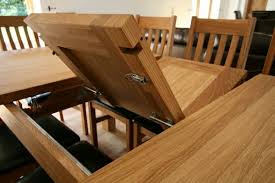 la table a manger extensible quoi on peut prendre archzine fr tables etroites table a manger extensible grande table a manger ronde