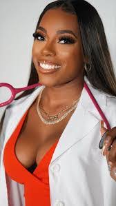 Tamara Perdue's Instagram, Twitter & Facebook