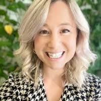 Amanda Kauffman's Instagram, Twitter & Facebook