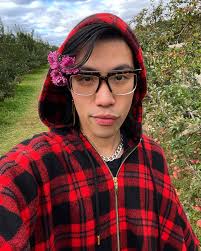 Riw Rakkulchon (@riwrdesign) • Instagram photos and videos