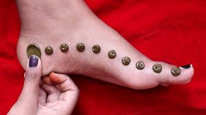 Dot Mehndi Design For Legs By Finger Legs Henna Mehndi Designs By Finger Mehndi Design Tricks Beginner Henna Designs Leg Henna Designs Henna Designs Easy