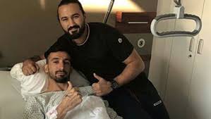 Beşiktaş kulübü, tecrübeli futbolcu mehmet topal'ı transfer ettiğini açıkladı. Mehmet Topal Ikinci Kez Ameliyat Oldu Fenerbahce Fb Haberleri Spor