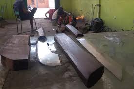 Maybe you would like to learn more about one of these? Kisah Pandai Besi Ciptakan Pisau Khusus Untuk Sembelih Hewan Kurban Halaman All Kompas Com