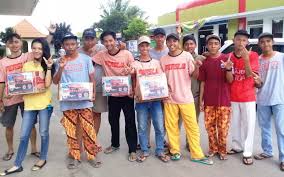 Kerajaan negeri terengganu sentiasa mengambil berat dengan permasalahan yang dihadapi oleh rakyat tempat terutama yang melibatkan isu kewangan. Dana Remaja