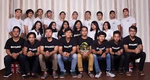 Nah kebetulan admin akan bahas tentang logo family gathering yang keren dan apa saja yang harus diperhatikan dalam mendesain logo family gathering atau terutama mendesain kaos family gathering agar hasilnya bisa maksimal diterapkan di kaosnya. Kaos Kelas Unik Terpercaya Murah Berkualitas Bandung Garmenesia Vendor Seragam Terpercaya