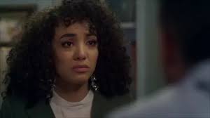 Armando, desesperado, suplica a Betty que vuelva con él