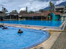 Berenang Di Mata Air Cikoromoy Pandeglang Segar