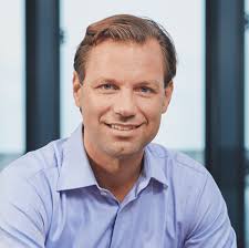 Jungwirth zusätzlich Group Policy Director bei Vodafone