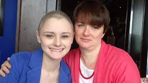 Donna Dunn's Instagram, Twitter & Facebook