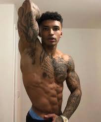 The beloved british reality show returned for season 5 yesterday, but new episodes aren't. Rodomasis Pirstas Fonetika Nerimas Michael Love Island Instagram Yenanchen Com