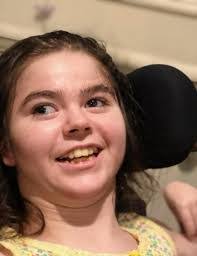 Suzanne Larsen's Instagram, Twitter & Facebook