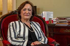 The decoration of joana marques vidal, who was the attorney general of the republic between 2012 and 2018, takes place ten days after the inauguration of her successor, lucília gago. Joana Marques Vidal Nao Sera Reconduzida Como Procuradora Geral Portugal Sabado