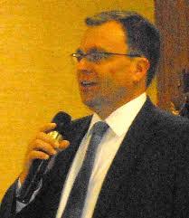 Ronald Costen's Instagram, Twitter & Facebook