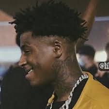 Mally Lopez's Instagram, Twitter & Facebook