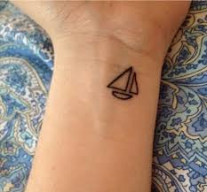 Simple tattoos for men are great if you're looking for subtle designs you can hide easily. Pin On Little Tats
