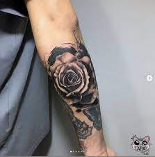 pin op tattoo