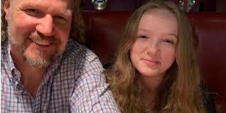 Savannah from Sister Wives struggles with absent father and family drama