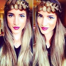 This is, however, ideal for people with straight hair. 30 Awesome Hairstyles To Hide That Big Forehead High Forehead Hairstyles Hair Styles Large Forehead Hairstyles
