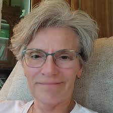 We recently had to say goodbye to a very valued member of our team, Dr.  Amanda Elston. She served as HSNEI's veterinarian for the past three years,  providing spay and neuter surgeries,