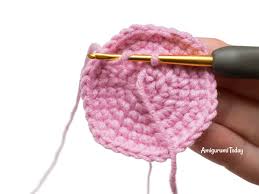 Use this free jellyfish amigurumi pattern to crochet your own happy jellyfish! Happy Jellyfish Amigurumi Pattern Amigurumi Today