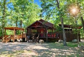Secluded rental cabins located near broken bow lake and beavers bend state park, oklahoma. Secluded Chillin Cabin In Beavers Bend Has Washer And Central Heating Updated 2021 Tripadvisor Broken Bow Vacation Rental