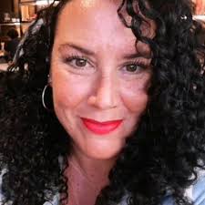 After founding Psicología en Edimburgo, a multilingual psychology practice  for expats in Scotland, I made the decision to start a new chapter in Spain  in 2019.