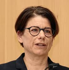 Wenn Herz und Kreislauf versagen: Eine Handy-App für Ersthelfer soll Leben  retten