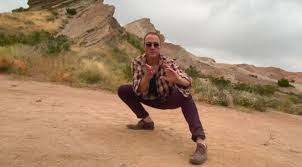 Jean claude van damme , ashley johnson , brian thompson , et al. Jean Claude Van Damme Challenge Pentru Fani Actorul A Publicat Fotografii Cu El Nemaivazute