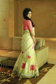 100% genuine kerala or kasavu cotton saree attractive saree with flowers print. Keep It Classy With Kasavu