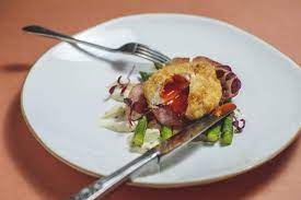 Presentation presentation is the art of telling guests about the food by the way it is arranged on a serving piece. Six Tips For Improving Plate Presentation