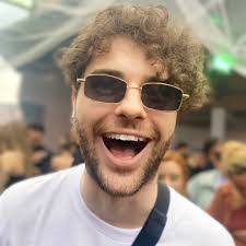 Marcos Puga's Instagram, Twitter & Facebook