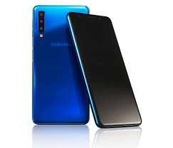 The samsung galaxy a7 (2017) is an android high to midrange smartphone produced by samsung electronics. Pilih 3 Atau 4 Kamera Belakang Inilah Perbandingan Samsung A7 Dan A9